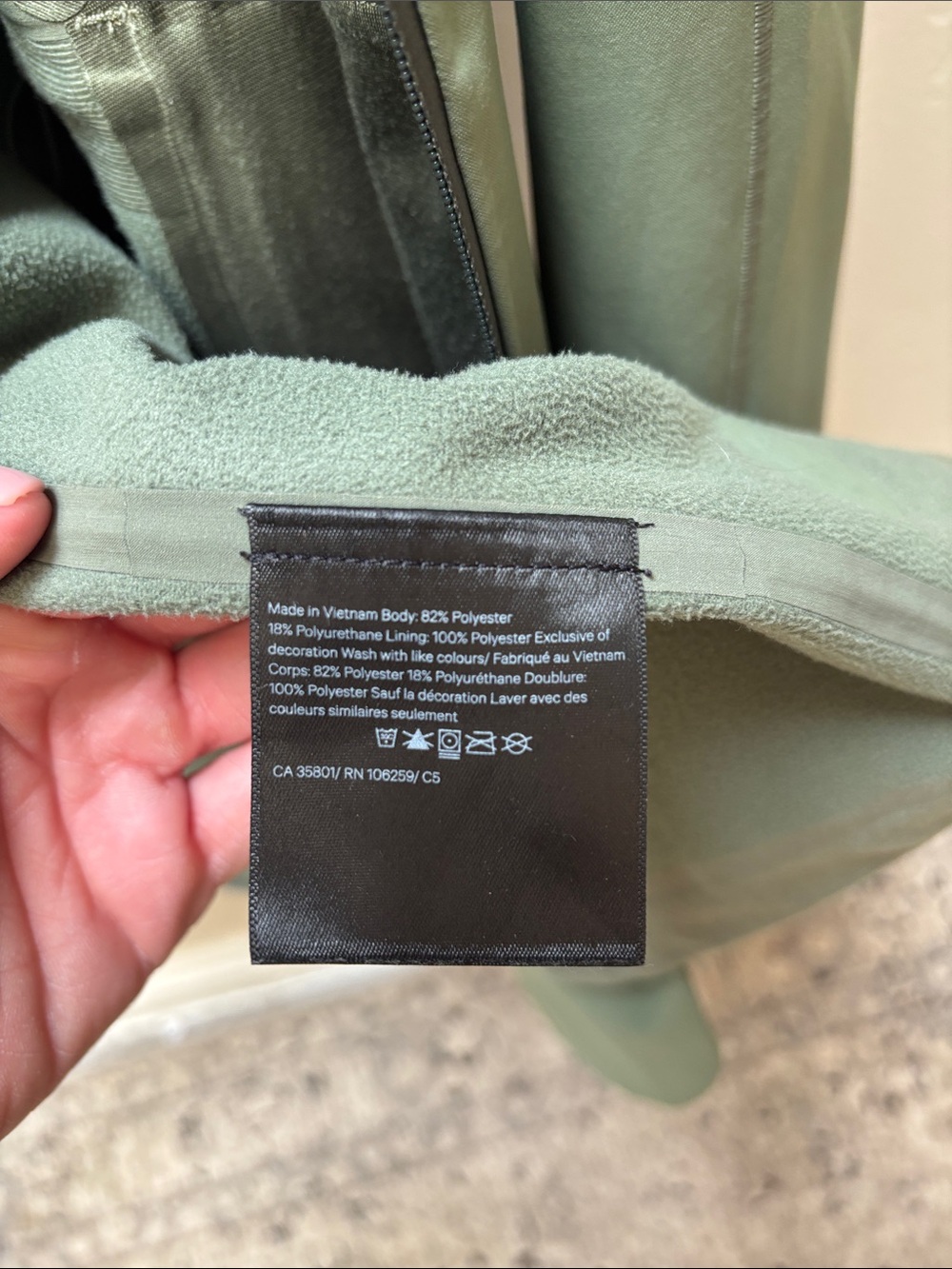 lululemon athletica Glyde softshell Green Hooded Zip Jacket - Picture 5 of 13